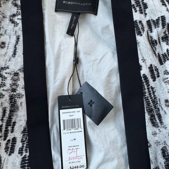 NWT** BCBGMAXAZRIA Guy Print Blazer Cropped
Business Black/Comb Medium - Picture 3 of 9